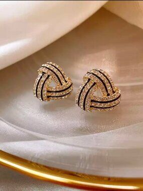 Zircon Small Triangle Ear Studs for Women Geometric Pearl Heart Shape
